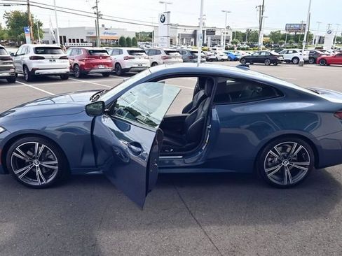 Used 2022 BMW 430i Coupe w/ M Sport Package RWD image 41