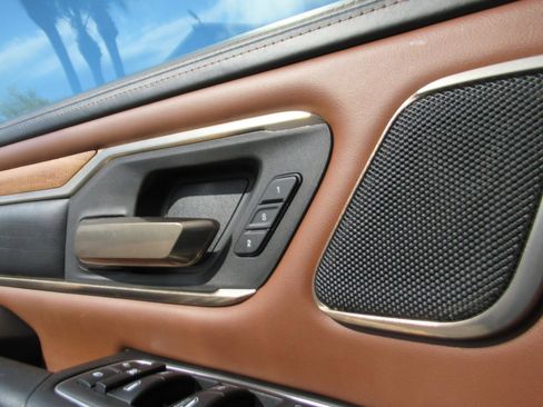 Used 2019 RAM 1500 Limited image 32