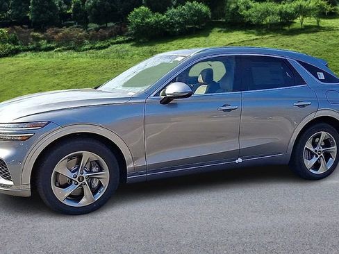 New 2026 Genesis GV70 2.5T Advanced image 4