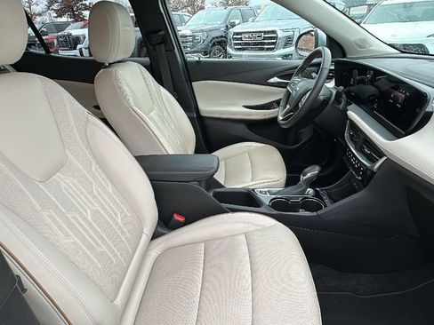 Certified 2024 Buick Encore GX Avenir image 15