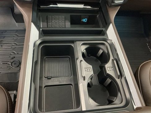 Used 2025 Ford F450 King Ranch w/ Chrome Package image 23