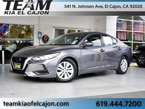 Used 2022 Nissan Sentra S FWD image 2