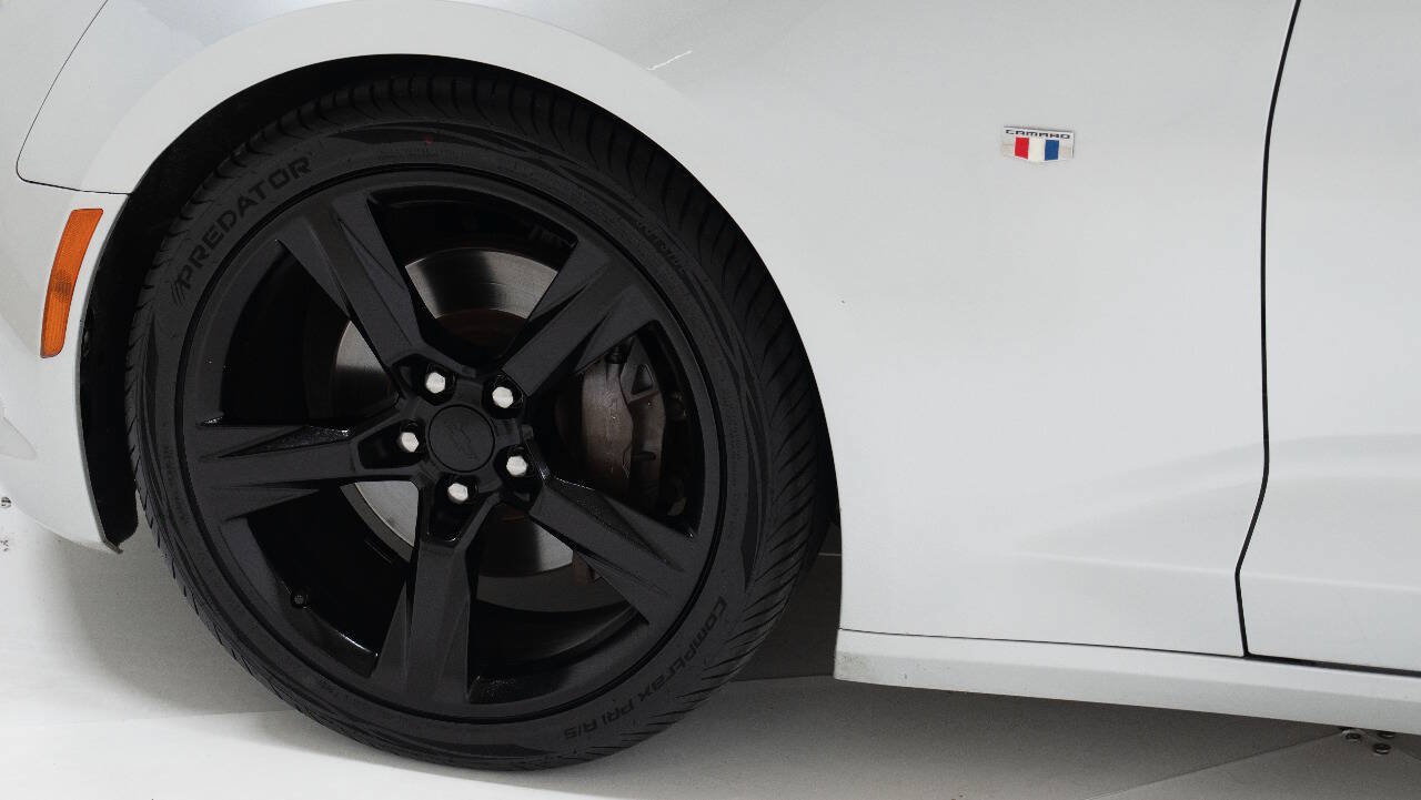 Used 2017 Chevrolet Camaro SS RWD image 72
