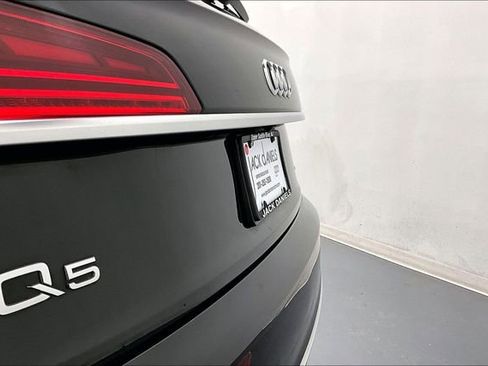 Used 2023 Audi Q5 2.0T Premium w/ Convenience Package image 32