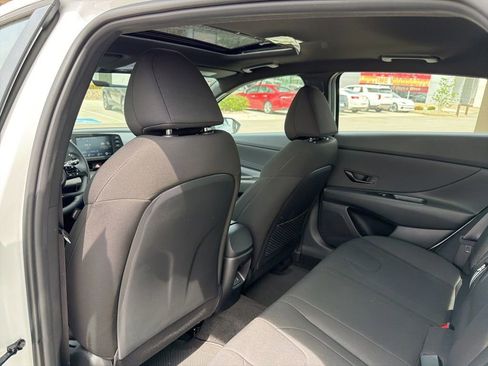 New 2026 Hyundai Elantra SEL Sport FWD image 13