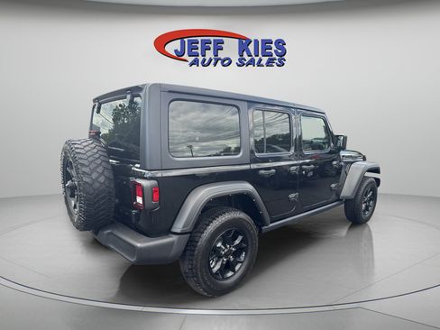 Used 2021 Jeep Wrangler Unlimited Sport AWD/4WD image 5