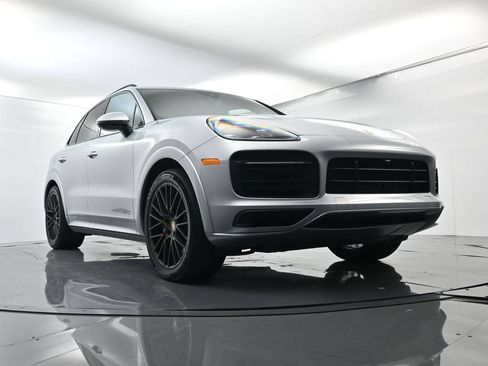 Certified 2021 Porsche Cayenne GTS AWD/4WD image 53