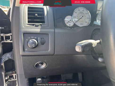 Used 2008 Chrysler 300 Limited w/ Protection Group AWD/4WD image 19