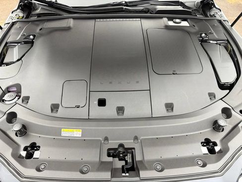 New 2026 Lexus ES 500e AWD/4WD image 22
