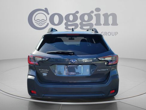 Used 2024 Subaru Outback Premium AWD/4WD image 3