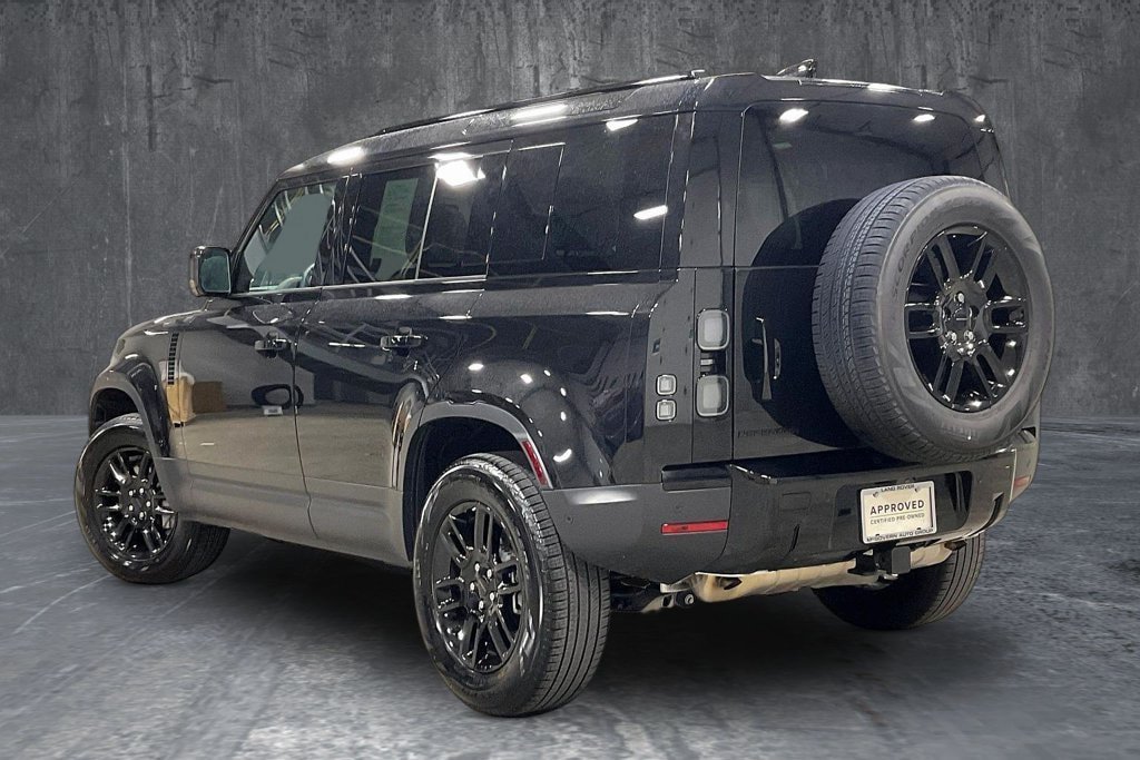 Used 2026 Land Rover Defender 110 S AWD/4WD image 4