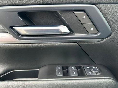 New 2025 GMC Terrain Elevation w/ Black Edition image 11