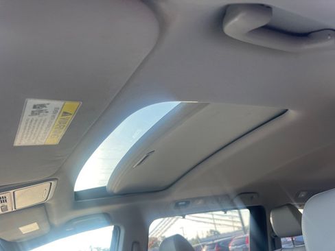 Used 2016 Honda Odyssey EX-L image 40