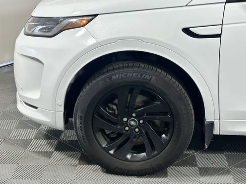 Certified 2025 Land Rover Discovery Sport S image 9