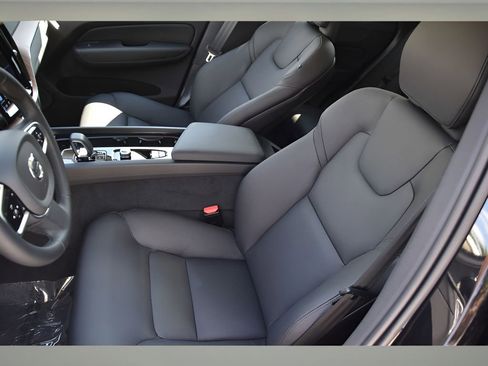 Certified 2024 Volvo XC60 T8 Plus w/ Protection Package Premier AWD/4WD image 13