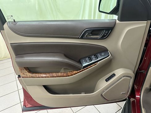 Used 2016 Chevrolet Suburban LTZ image 38