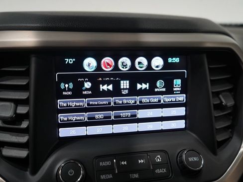Used 2017 GMC Acadia Denali w/ Technology Package AWD/4WD image 28