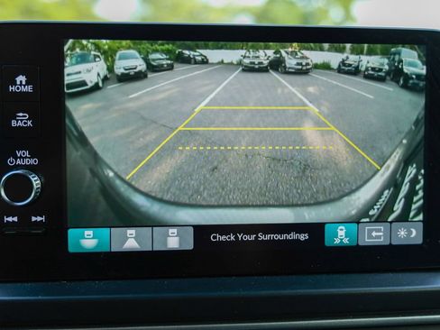 Used 2025 Honda Pilot EX-L image 58