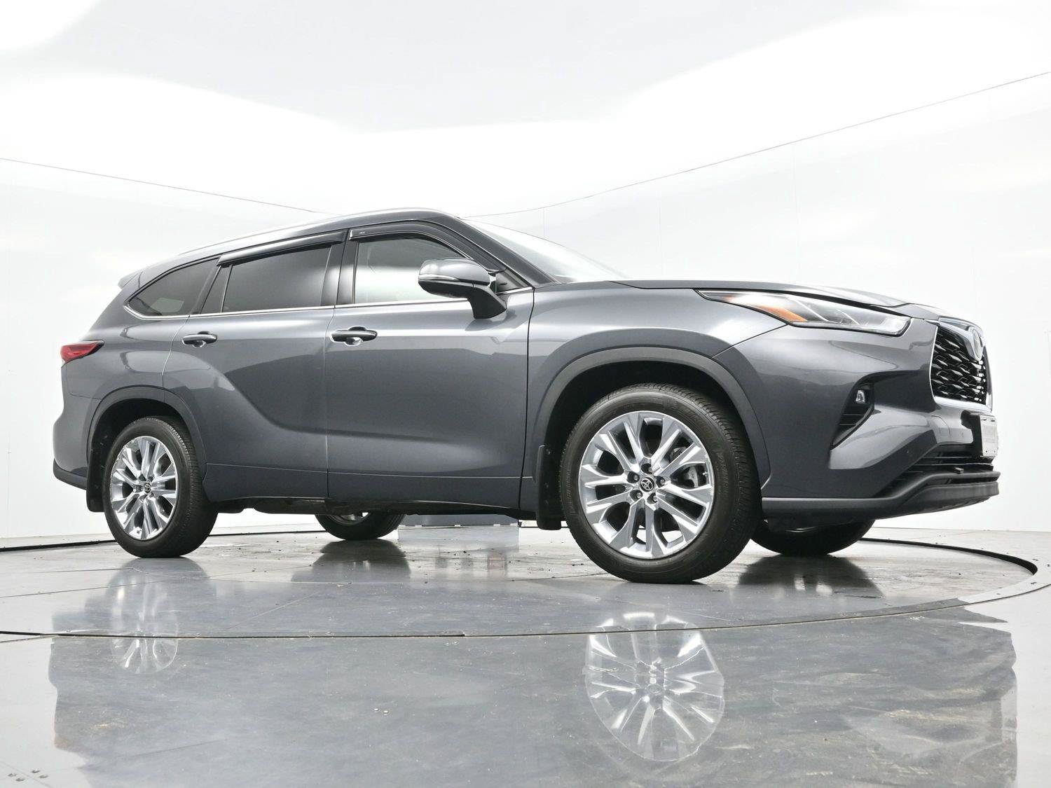 Used 2021 Toyota Highlander Limited AWD/4WD image 43
