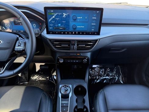 Used 2025 Ford Escape Platinum AWD/4WD image 12