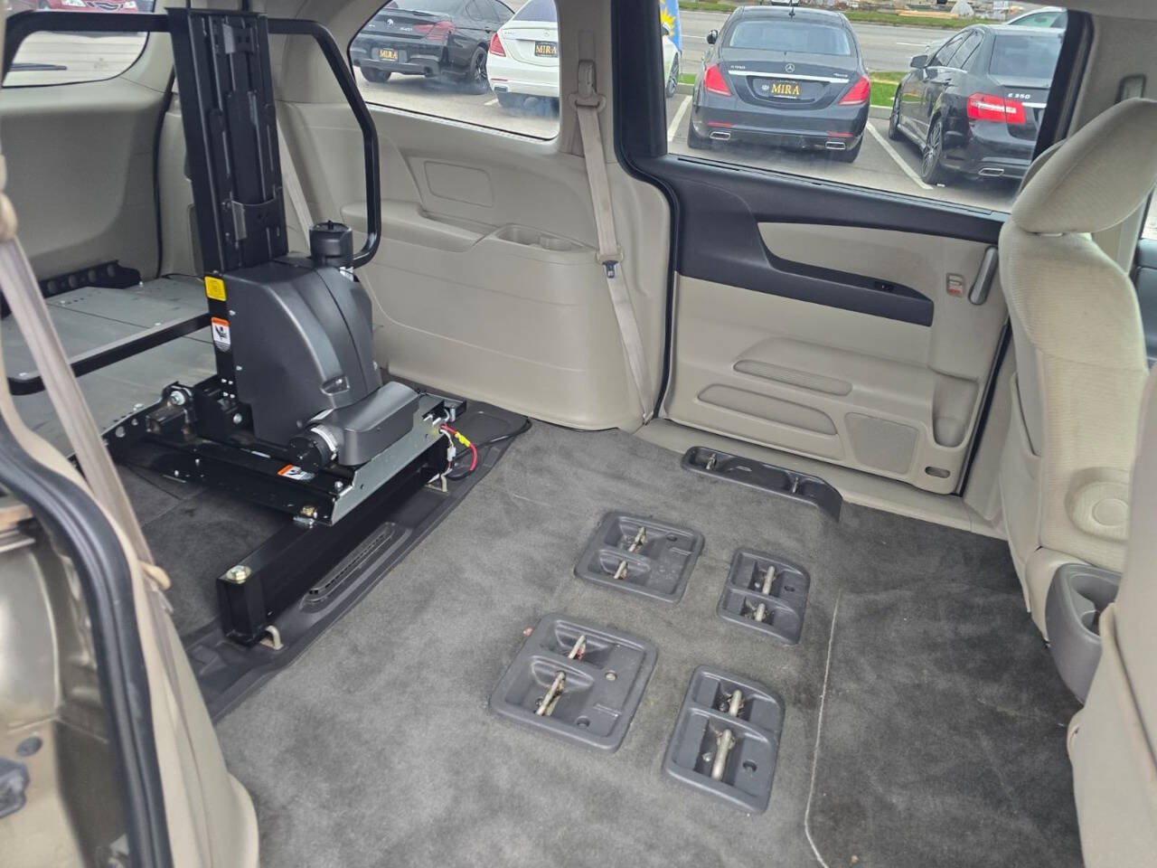 Used 2011 Honda Odyssey EX image 29