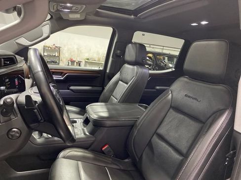 Used 2023 GMC Sierra 1500 Denali w/ Technology Package AWD/4WD image 15
