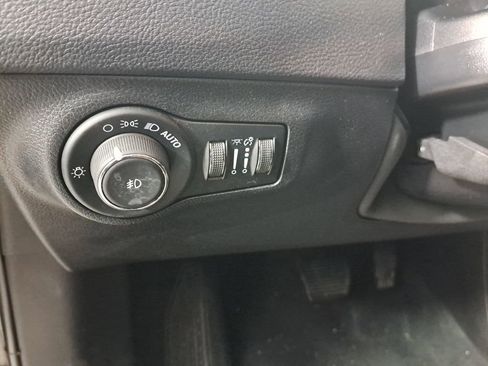 Used 2021 Jeep Compass Limited w/ Sun and Sound Group image 12