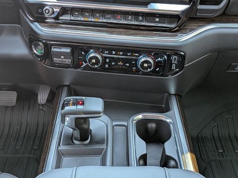 New 2026 GMC Sierra 1500 Elevation w/ Elevation Premium Package AWD/4WD image 19