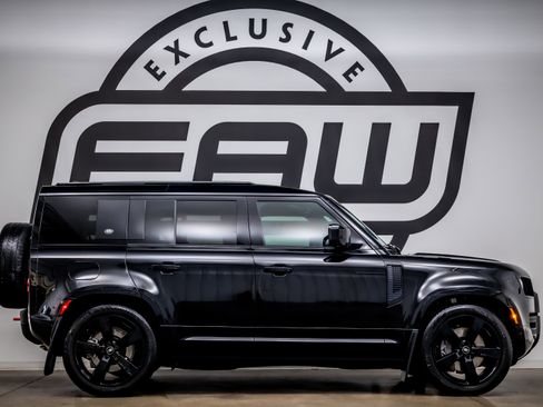 Used 2022 Land Rover Defender 110 X-Dynamic HSE AWD/4WD image 9