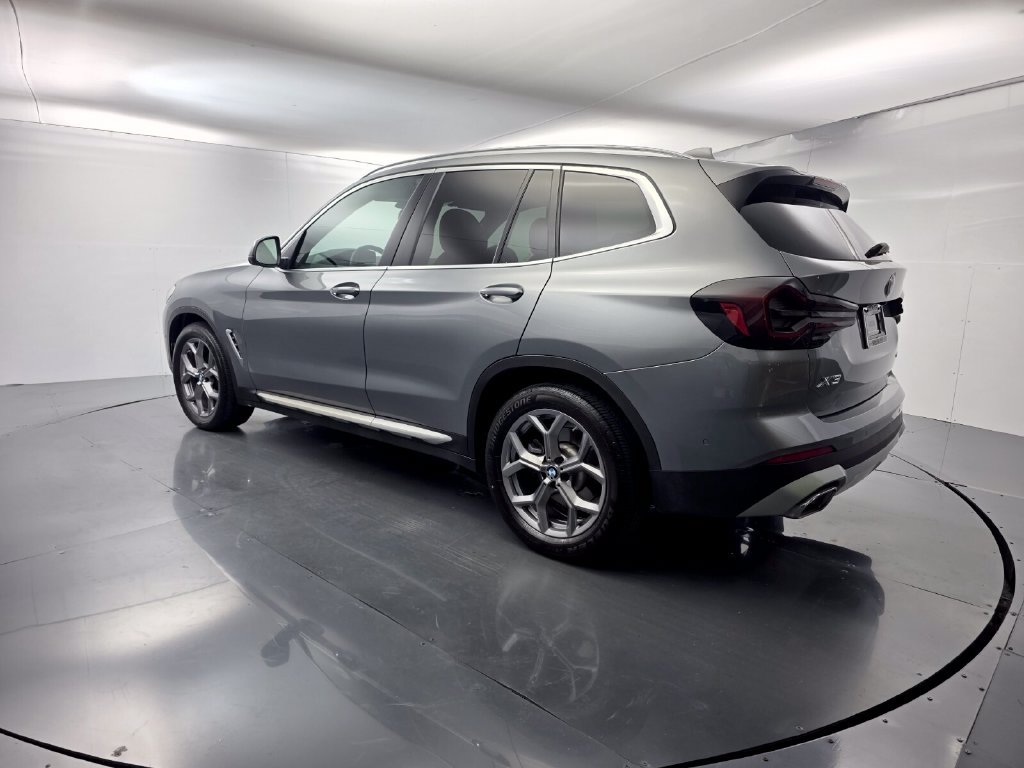Used 2024 BMW X3 sDrive30i w/ Convenience Package RWD image 4