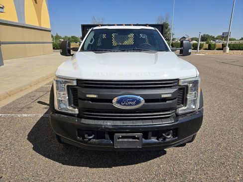 Used 2017 Ford F550 2WD Regular Cab Super Duty w/ Power Equipment Group image 5
