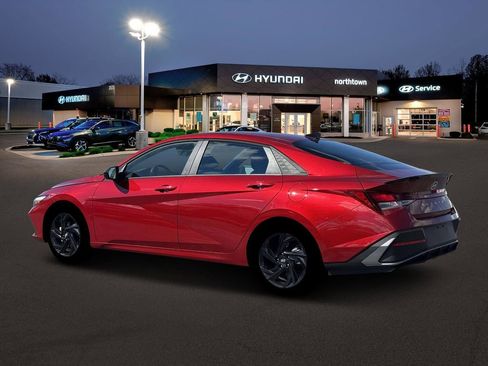 New 2026 Hyundai Elantra Sport image 4