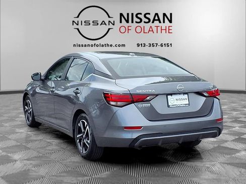 Used 2024 Nissan Sentra SV FWD image 3