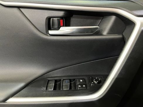 Used 2020 Toyota RAV4 XSE AWD/4WD image 14