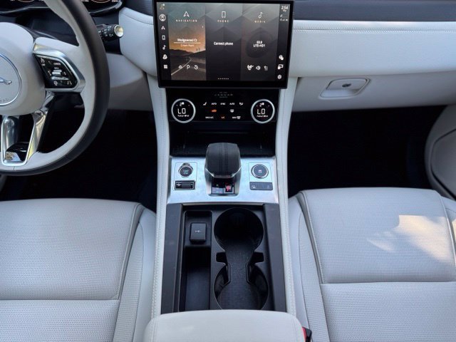 New 2026 Jaguar F-PACE R-Dynamic S AWD/4WD image 27