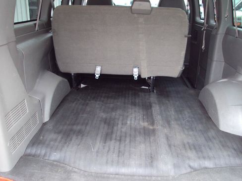 Used 2013 Chevrolet Express 1500 LT w/ LT Preferred Equipment Group AWD/4WD image 9
