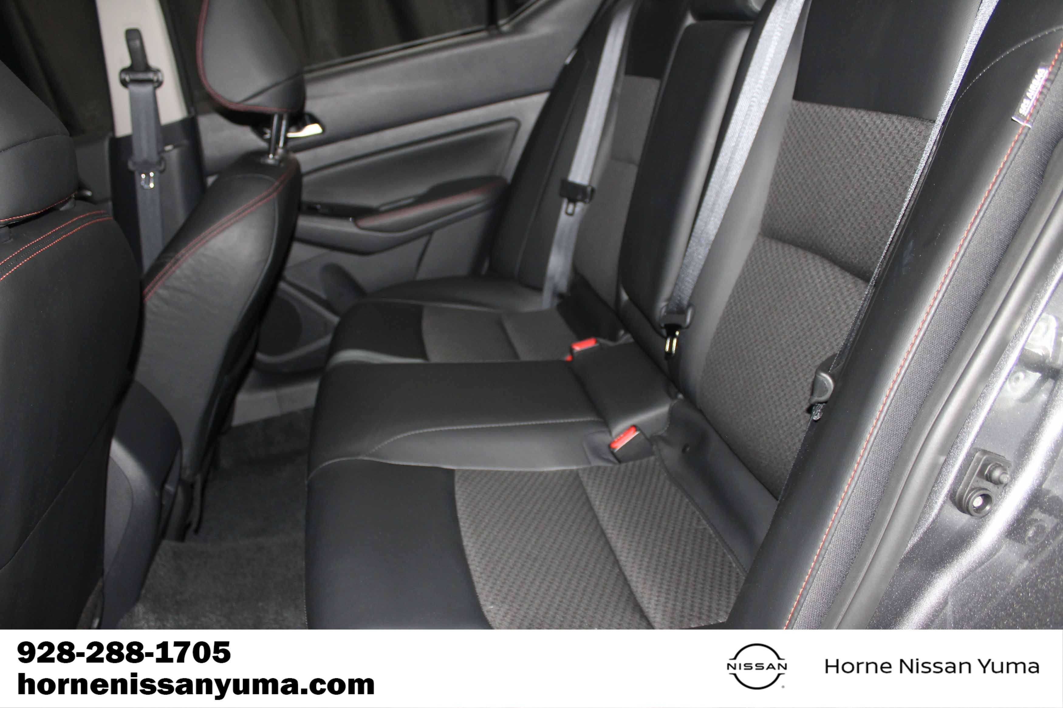 Used 2025 Nissan Altima 2.5 SR AWD/4WD image 5