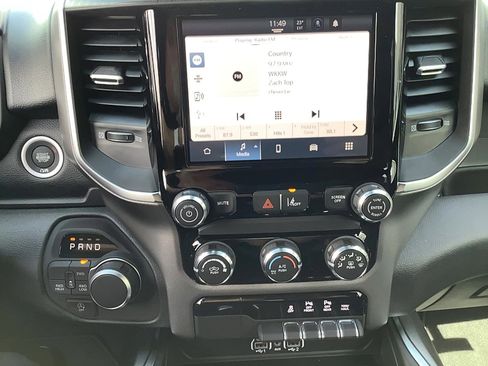 New 2026 RAM 1500 Express AWD/4WD image 12