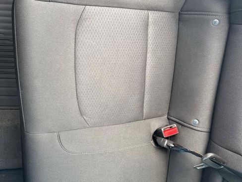 Used 2018 Chevrolet Malibu LT FWD image 18