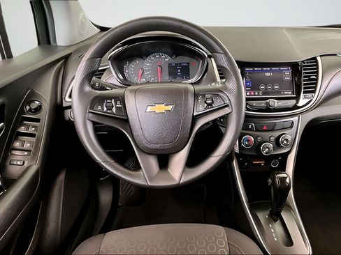 Used 2020 Chevrolet Trax LS w/ Tint and Cruise Package AWD/4WD image 8