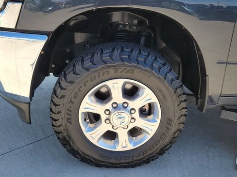 Used 2021 RAM 2500 Big Horn w/ Level 1 Equipment Group AWD/4WD image 13
