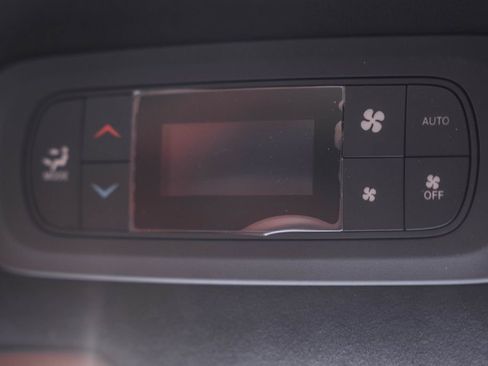 New 2026 Chrysler Pacifica Pinnacle AWD/4WD image 39
