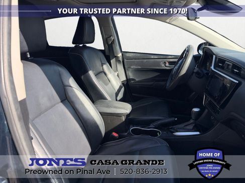 Used 2017 Toyota Corolla L image 15