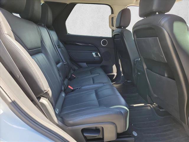 Used 2017 Land Rover Discovery SE AWD/4WD image 23