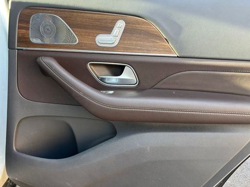 Used 2020 Mercedes-Benz GLS 450 4MATIC image 24