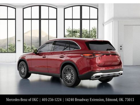 Used 2026 Mercedes-Benz GLC 300 4MATIC image 29