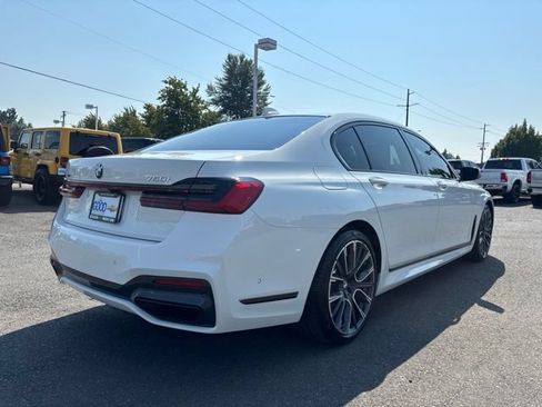 Used 2021 BMW 750i xDrive w/ Executive Package AWD/4WD image 5