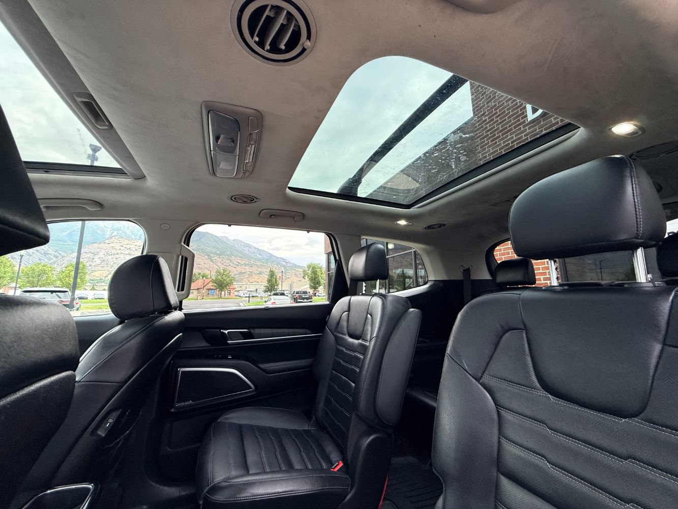 Used 2023 Kia Telluride SX Prestige AWD/4WD image 18