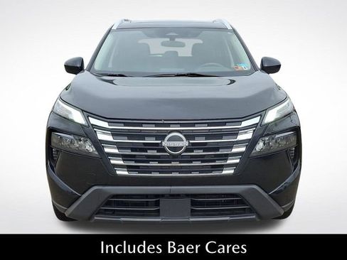 Used 2024 Nissan Rogue SV w/ SV Premium Package AWD/4WD image 2