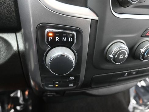 Used 2024 RAM 1500 Classic SLT image 28